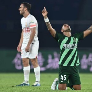 【中超】莱昂纳多梅开二度 浙江队3比1逆转亚泰